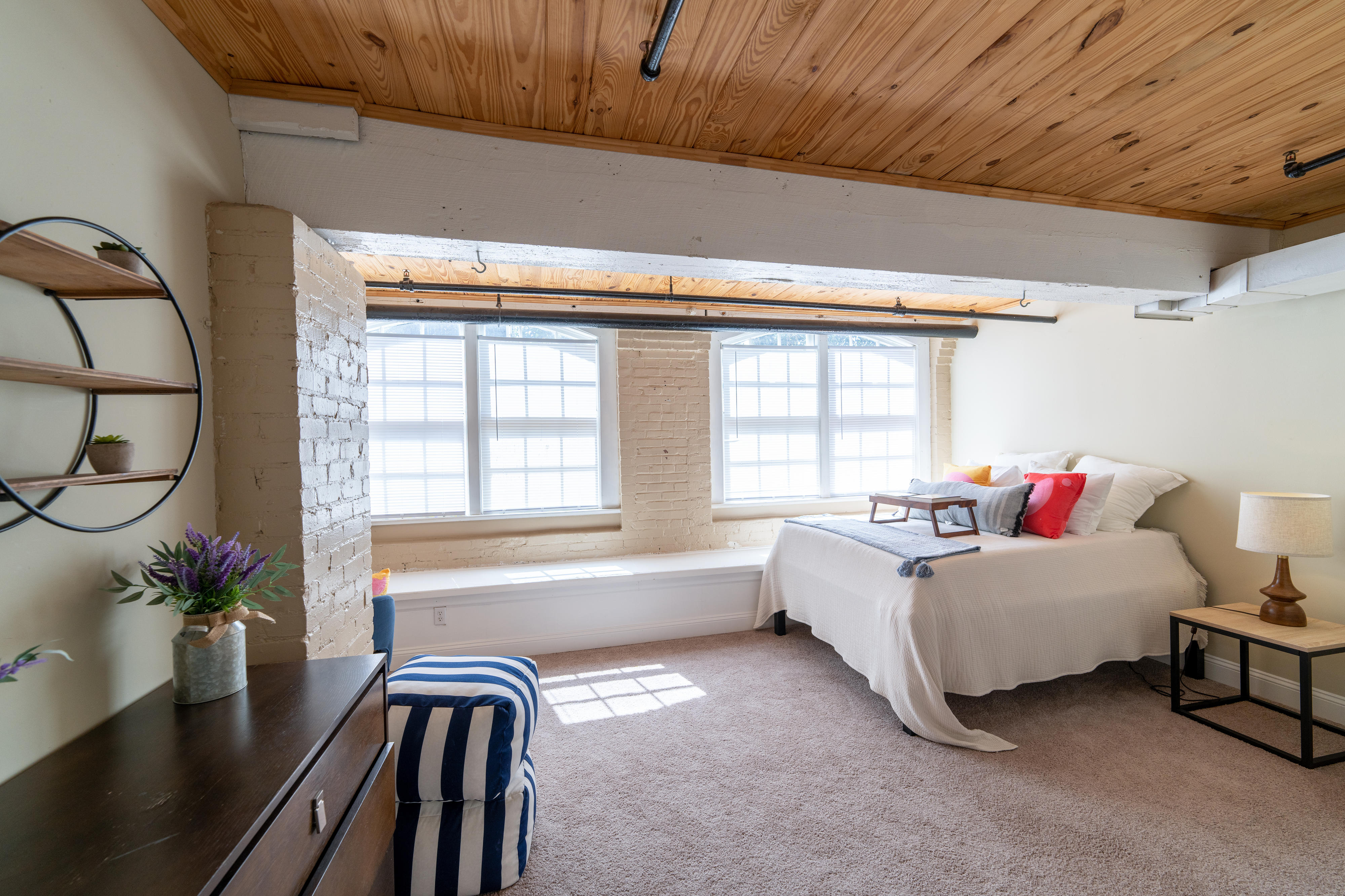 1 Bed, 1 Bath Plus