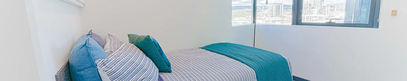 Yugo AC 4 bed shared apartment large new 1