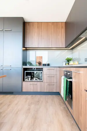 5 & 6 Bedroom Share Kitchen 1