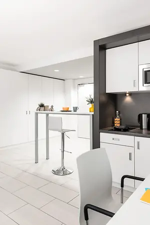 20190403_uninest-alvarium-frankfurt-zimmer_004_foto_mario-andreya
