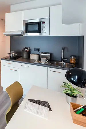 20180522_uninest-urbanum-frankfurt-zimmer_011_foto_mario-andreya