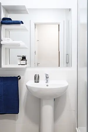 LOPE DE VEGA_Habitación individual baño