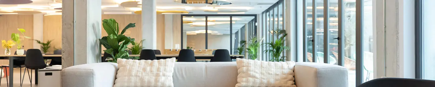 Lounge 8