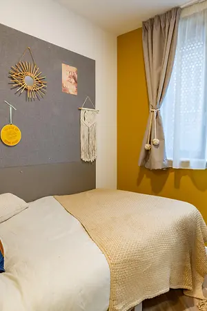 Classic Ensuite (2)