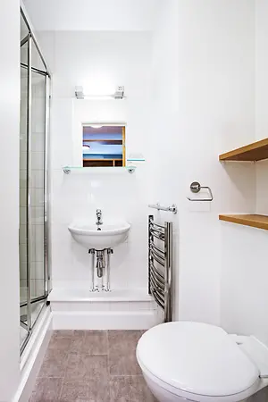 En Suite Bathroom