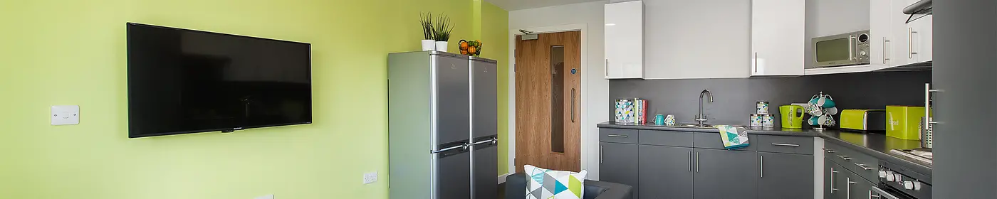 TSHC-AustenHouse-Southampton-ClusterKitchenLounge