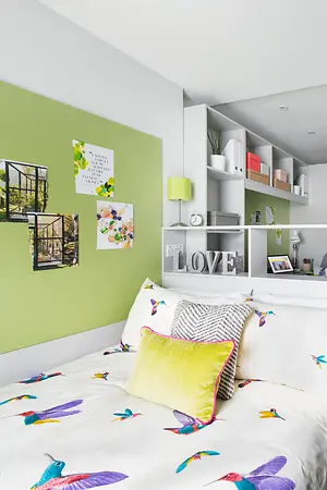 TSHC-AustenHouse-Southampton-ClusterRoomjpg