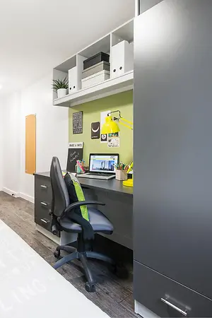 TSHC-CrescentHouse-Southampton-ClusterBedroom