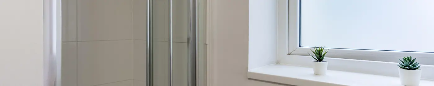 5 Bed Townhouse Bathroom (3)