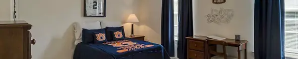 Yugo Auburn North Bedroom Photo