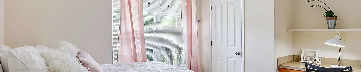 Yugo 21 Apartments Bedroom