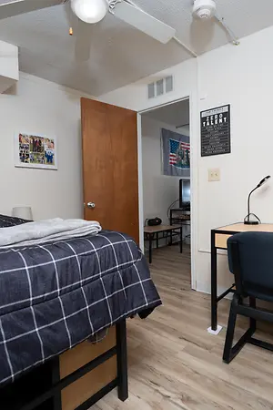 Yugo_Greenville_Campus_2bd1bthClassic_7401025