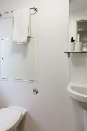 5 Bed Townhouse Bathroom (5)