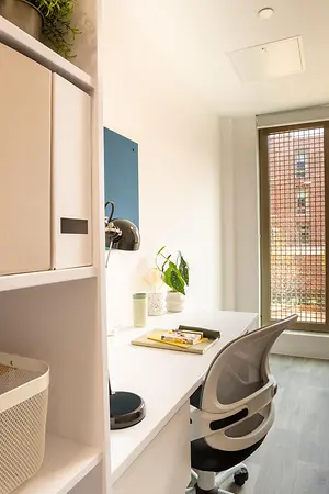 en-suite bedroom (2)