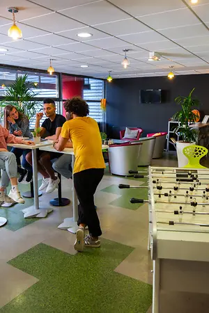 YouFirst-Campus_Lille-Euralille_Espace-Lounge (11)